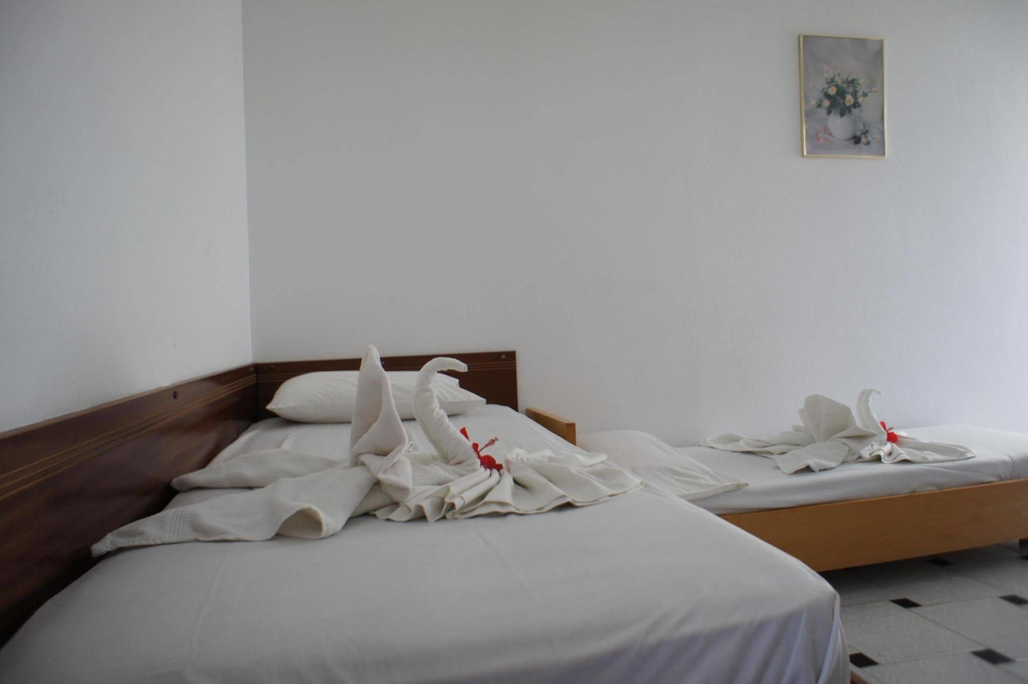 Fili Hotel Apartments Tigaki Exterior foto
